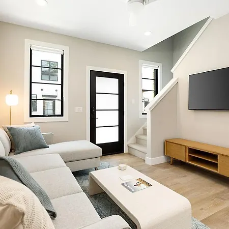Hamilton Place - Lakestone Building - 305 B